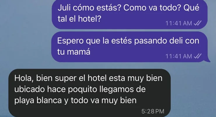 Conversación de WhatsApp: una viajera cuenta que el hotel está muy bien ubicado y que acaba de volver de Playa Blanca.